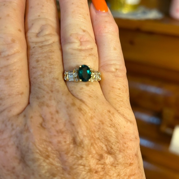 💚 14K EMERALD & WHITE SAPPHIRE RING 💚 - Picture 7 of 7